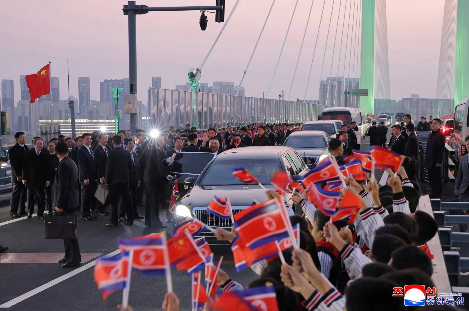 kim jong un in dandong